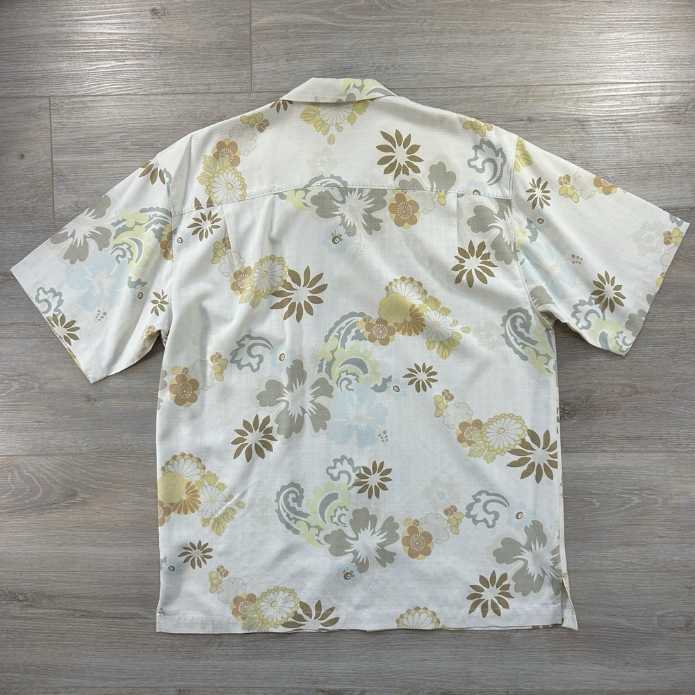 Tommy Bahama Mens Large Cream 100% Silk Loop Collar Hawaiian Floral Button Up - Picture 8 of 14